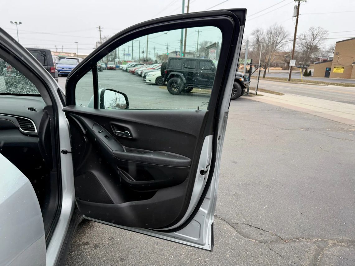 2017 Chevrolet Trax LS Sport Utility 4D Cincinnati OH