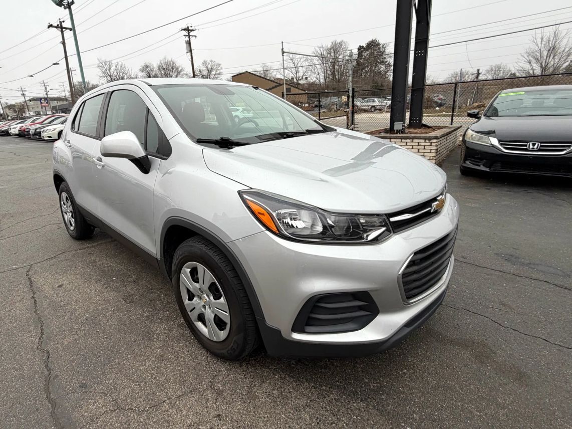 2017 Chevrolet Trax LS Sport Utility 4D