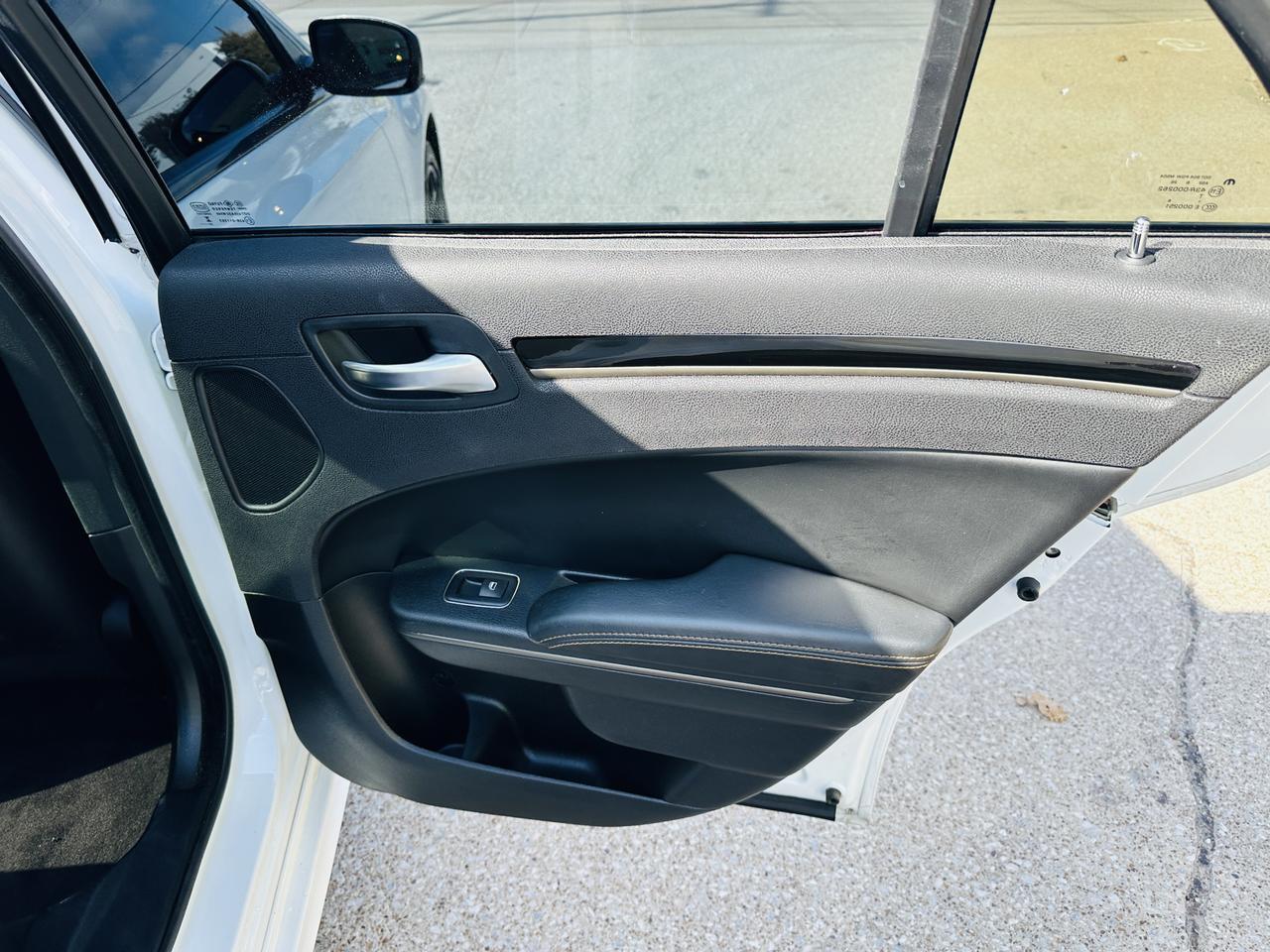 2017 Chrysler 300 S 300S Alloy Edition Moon Roof Dallas TX