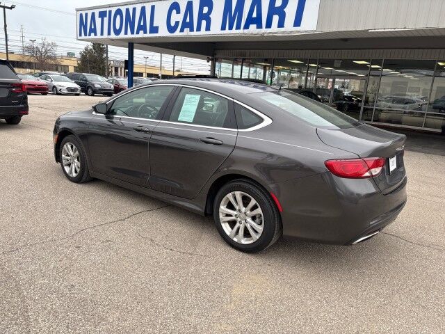 2017 Chrysler 200 Limited Platinum