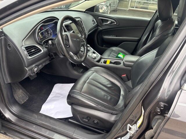 2017 Chrysler 200 Limited Platinum Cleveland OH