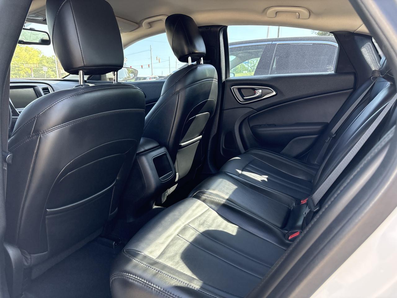 2017 Chrysler 200 Limited Platinum Meridian MS