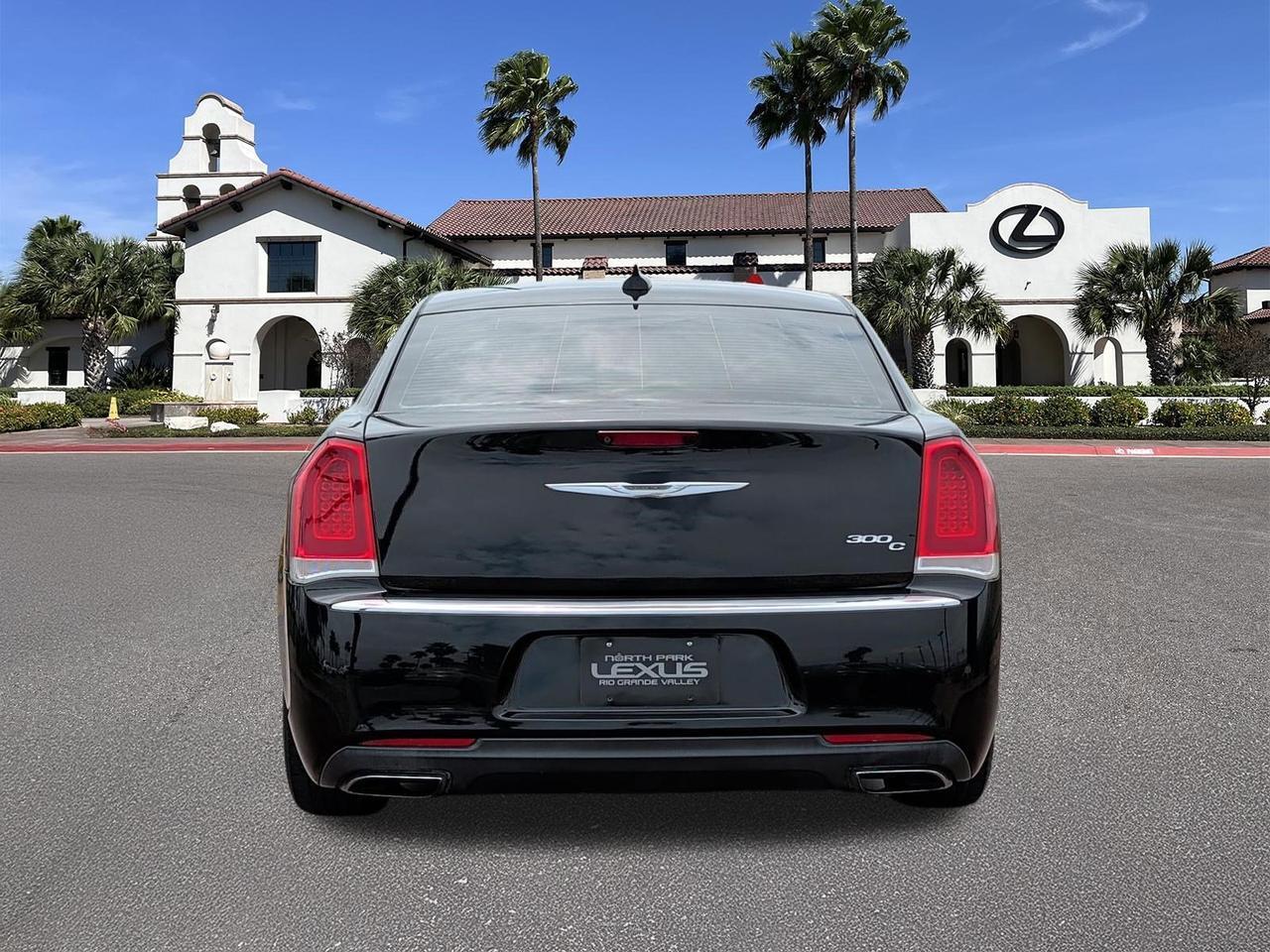 2017 Chrysler 300 300C