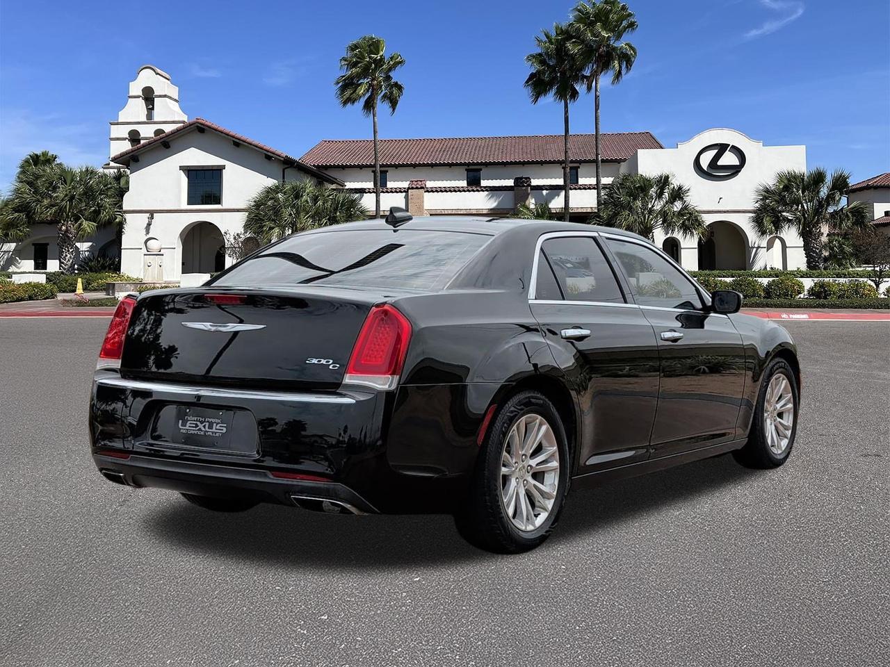 2017 Chrysler 300 300C
