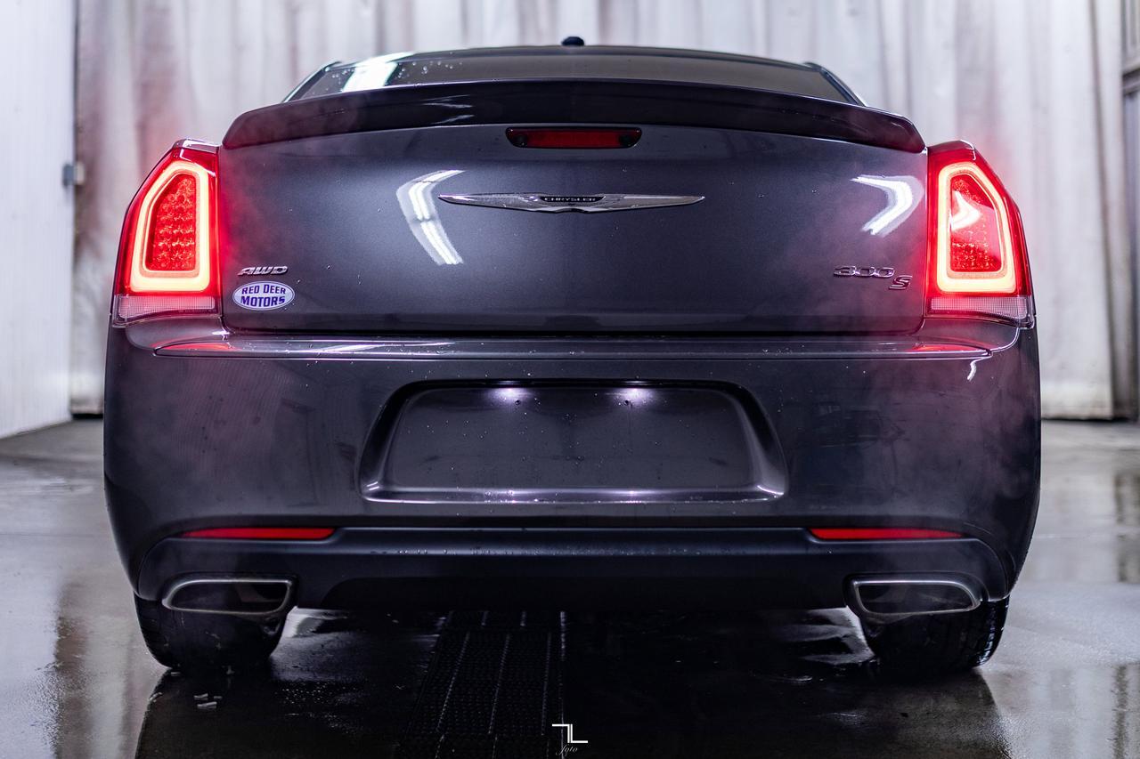2017 Chrysler 300 AWD S Leather BCam Red Deer AB