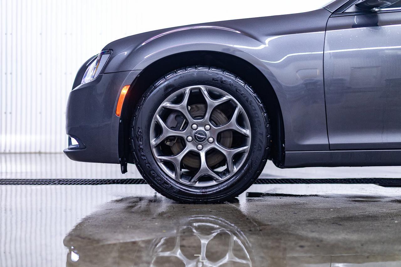 2017 Chrysler 300 AWD S Leather BCam Red Deer AB