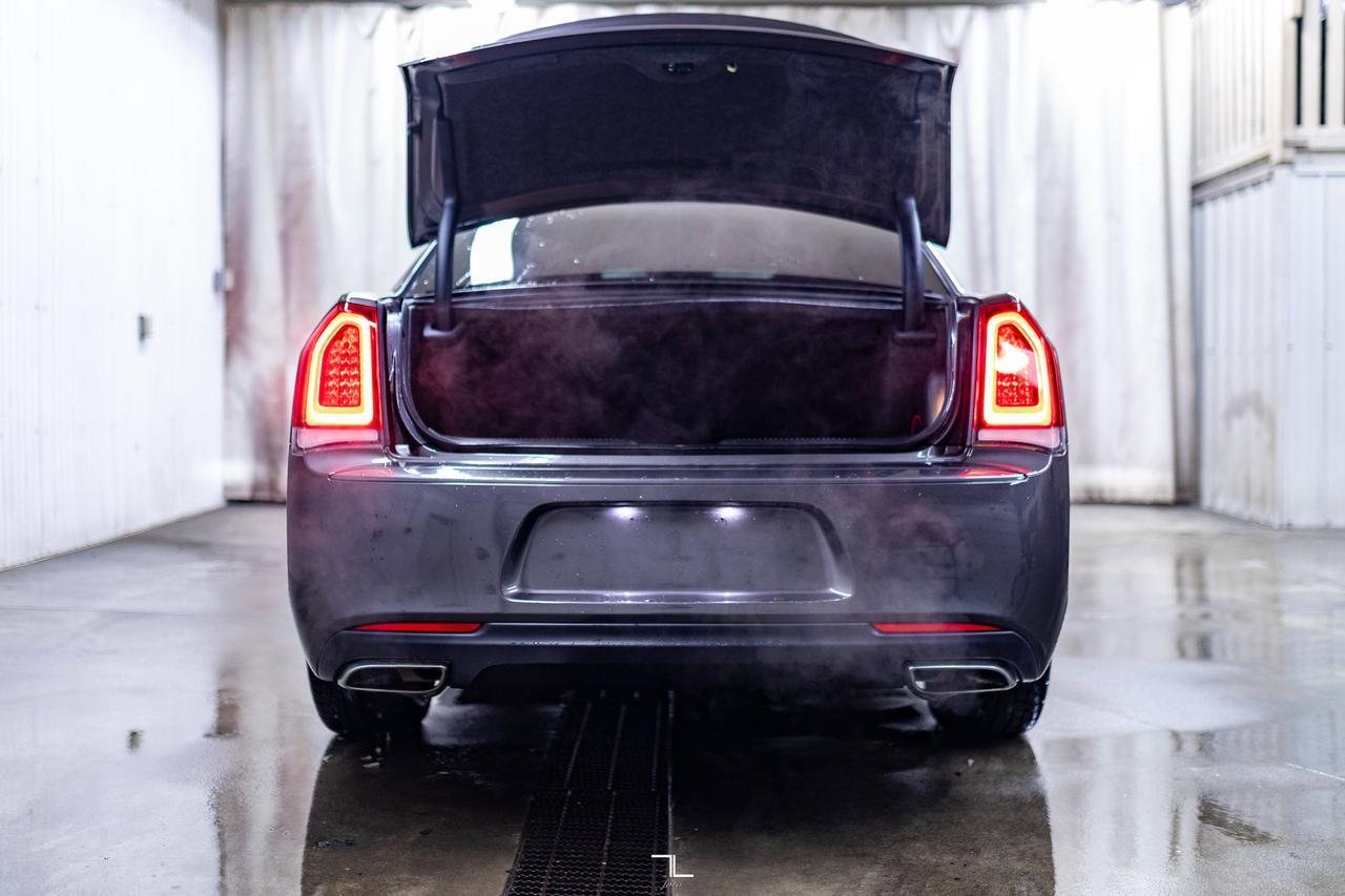 2017 Chrysler 300 AWD S Leather BCam Red Deer AB