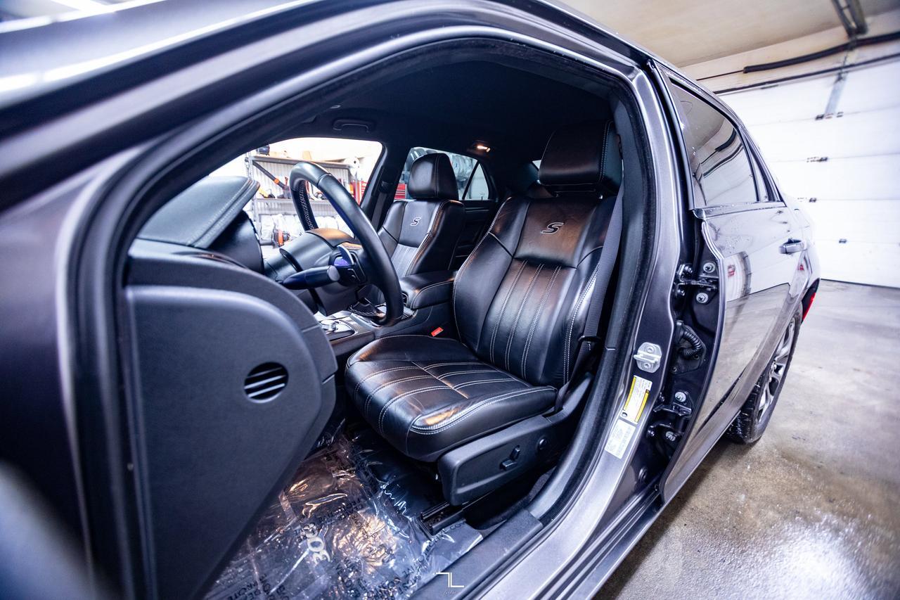 2017 Chrysler 300 AWD S Leather BCam Red Deer AB