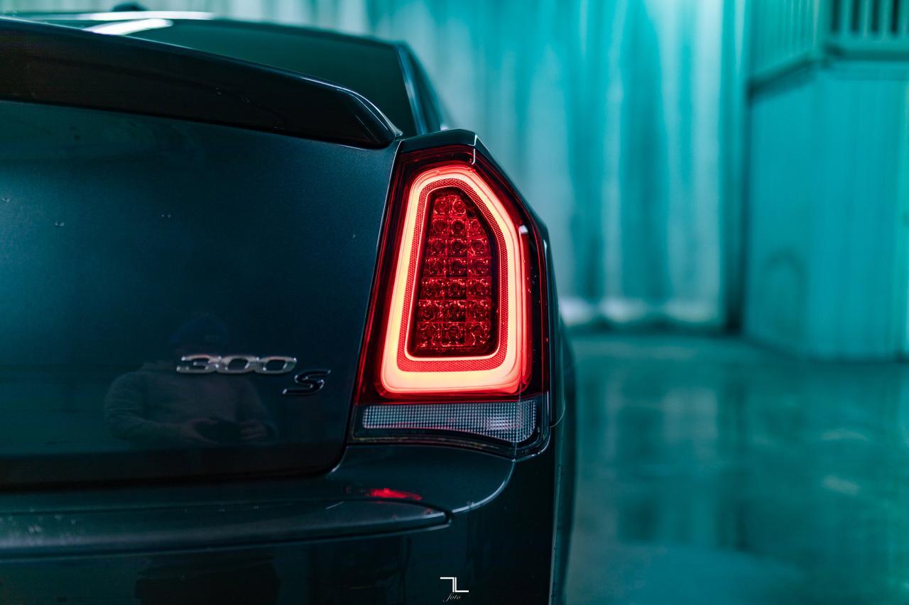 2017 Chrysler 300 AWD S Leather BCam Red Deer AB