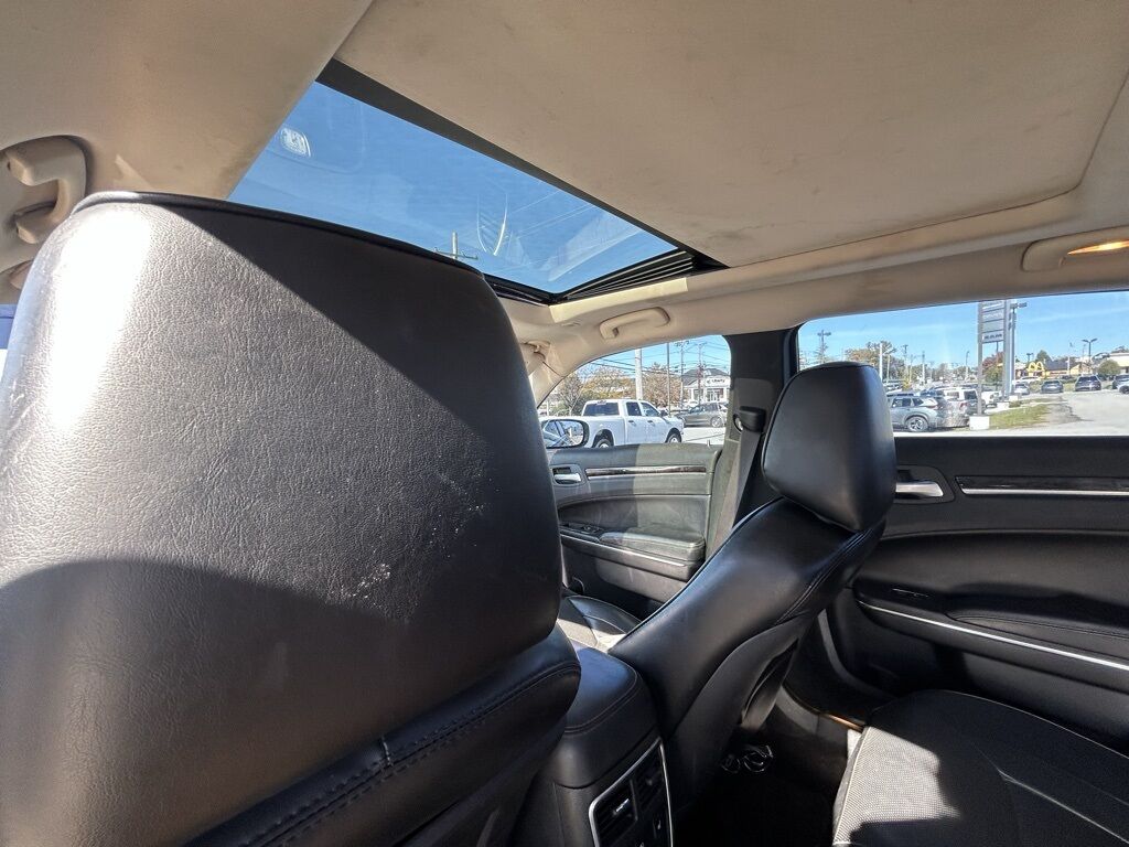 2017 Chrysler 300 C Crestwood KY