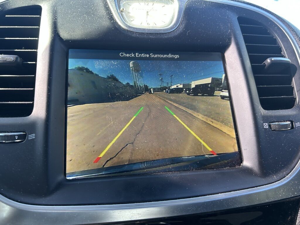 2017 Chrysler 300 C Crestwood KY