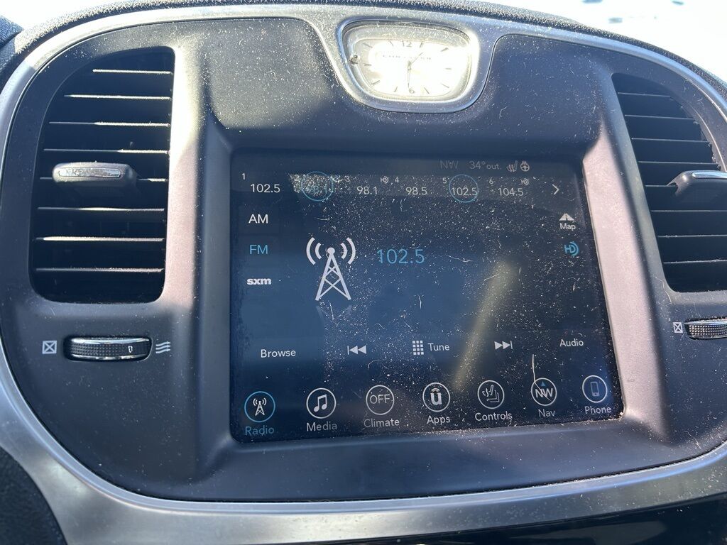 2017 Chrysler 300 C Crestwood KY