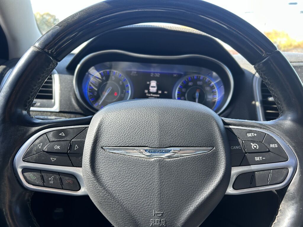 2017 Chrysler 300 C Crestwood KY