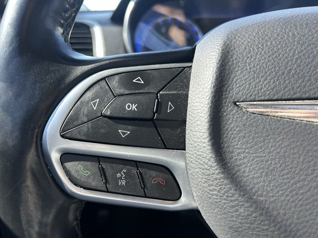 2017 Chrysler 300 C Crestwood KY