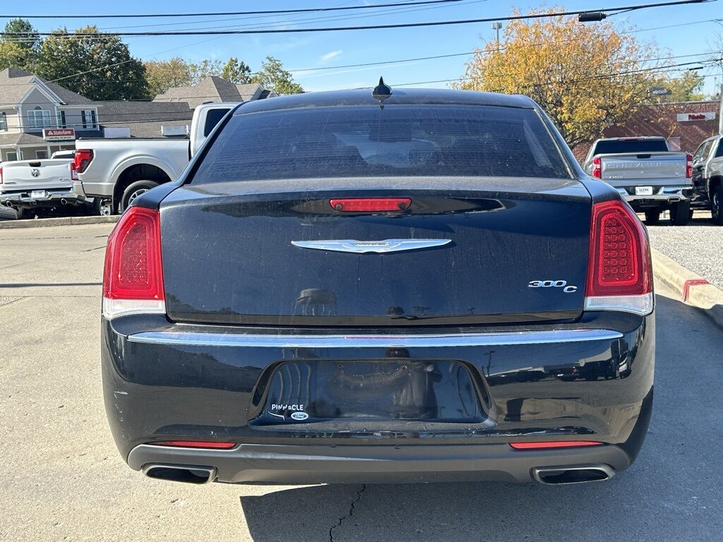 2017 Chrysler 300 C Crestwood KY