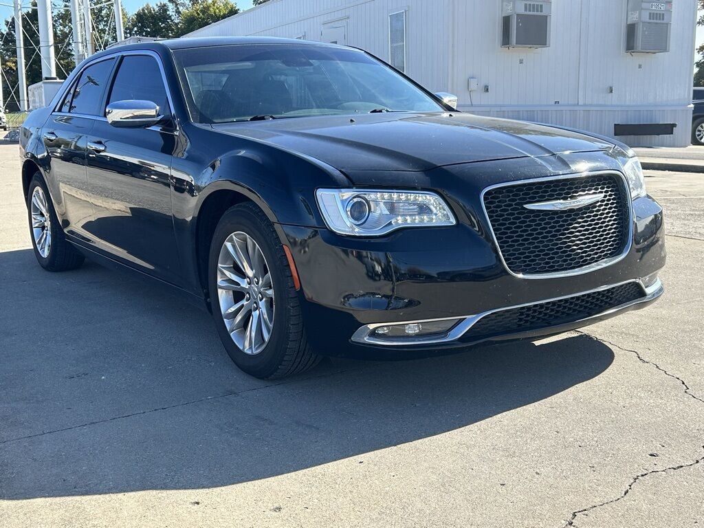 2017 Chrysler 300 C Crestwood KY