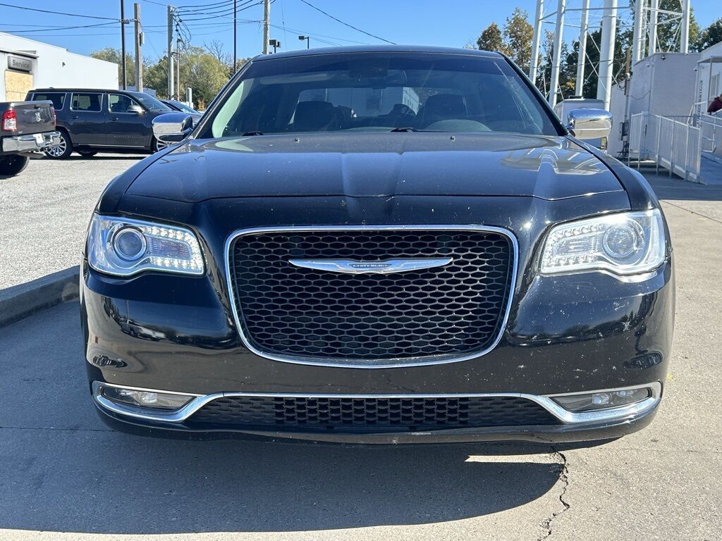 2017 Chrysler 300 C
