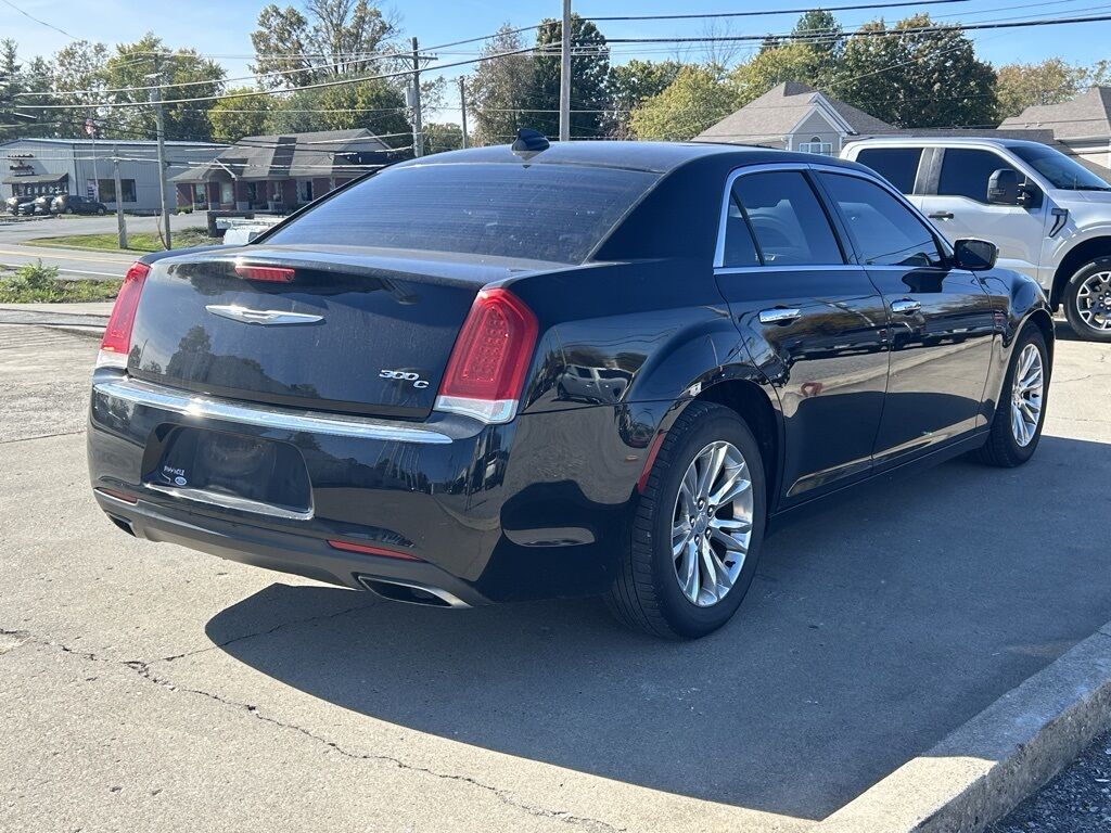 2017 Chrysler 300 C Crestwood KY