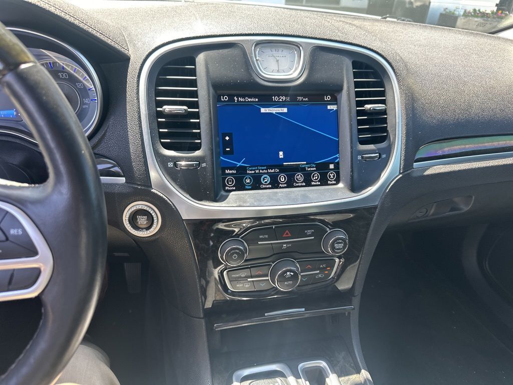 2017 Chrysler 300 C