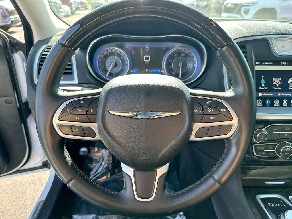 2017 Chrysler 300 C