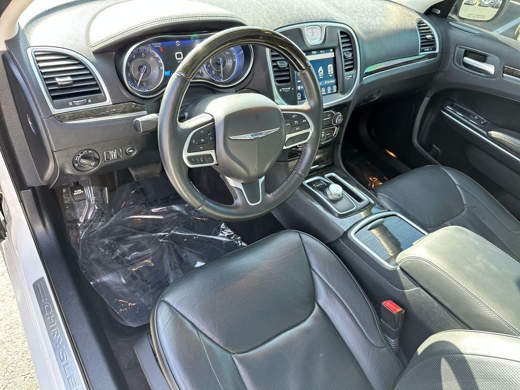 2017 Chrysler 300 C