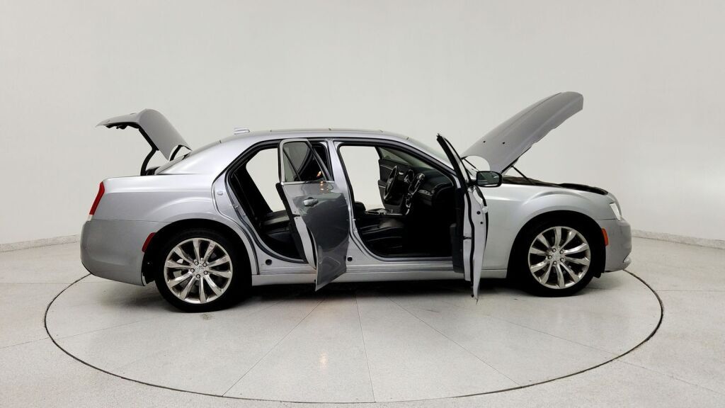 2017 Chrysler 300 Limited Laurel MD