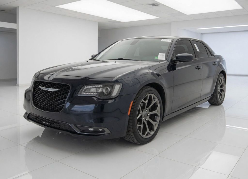 2017 Chrysler 300 S's photo