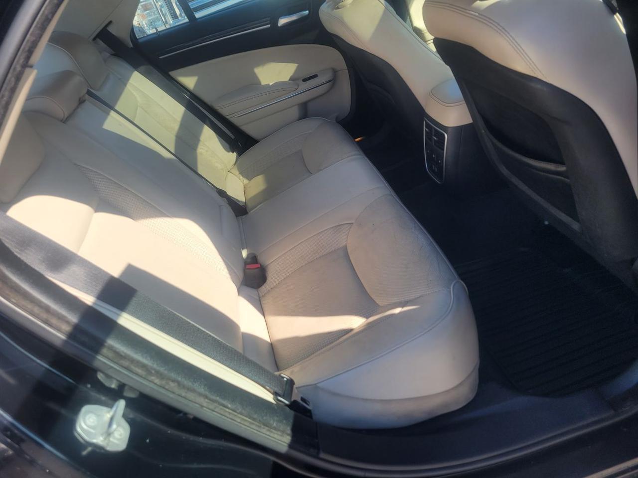 2017 Chrysler 300C AWD Charlton MA