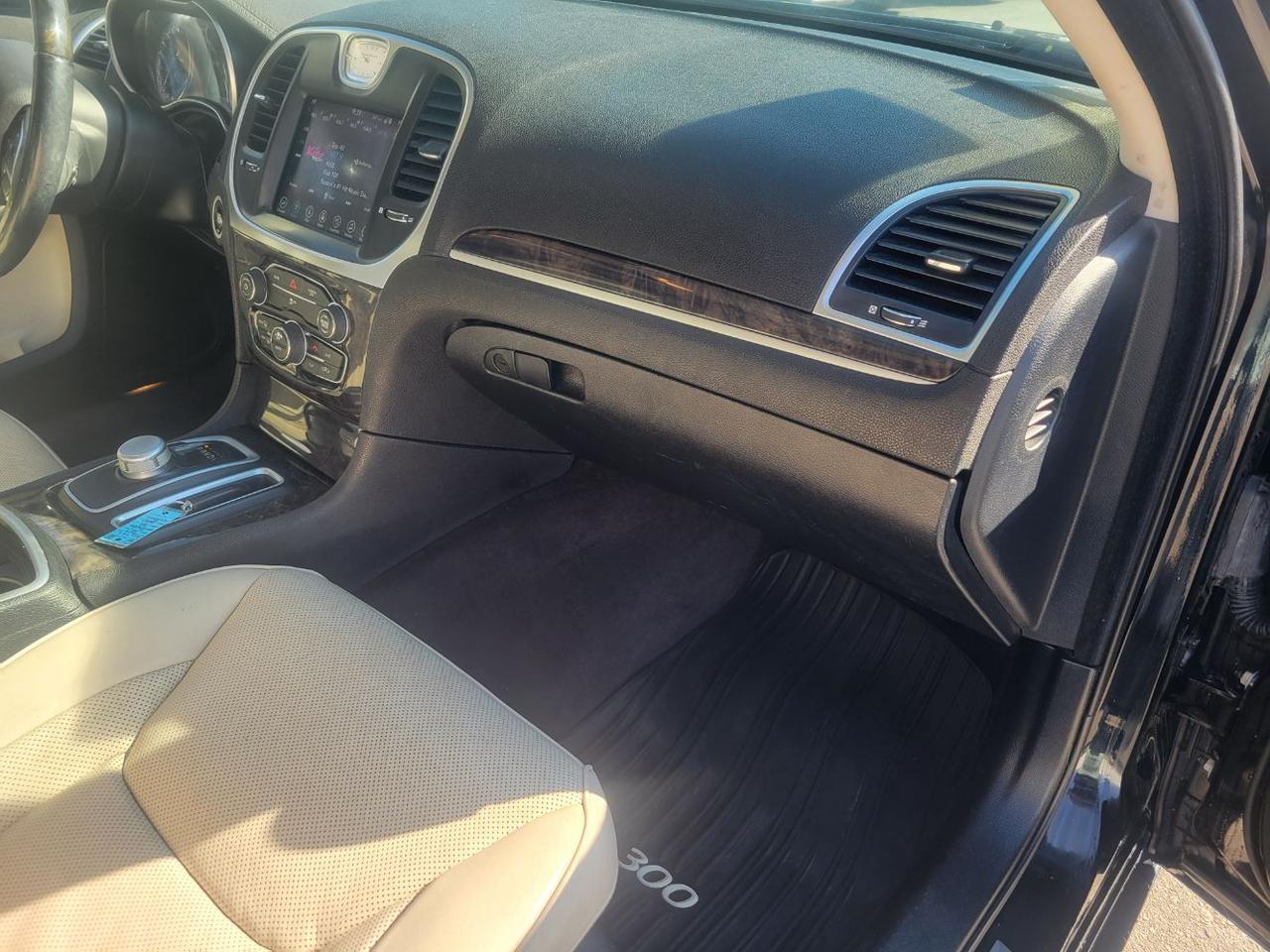 2017 Chrysler 300C AWD Charlton MA