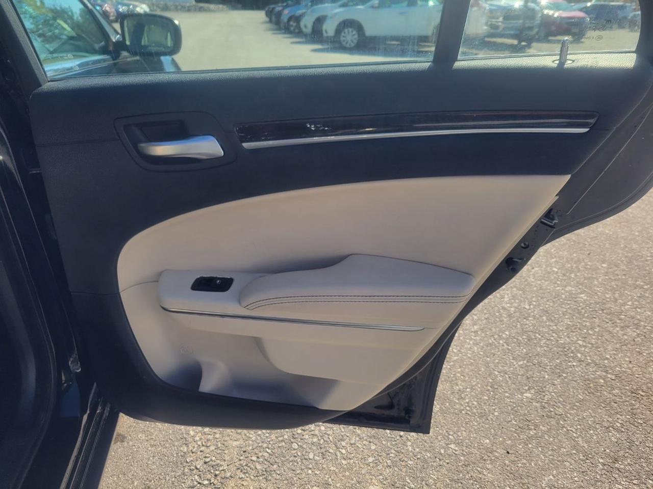 2017 Chrysler 300C AWD Charlton MA