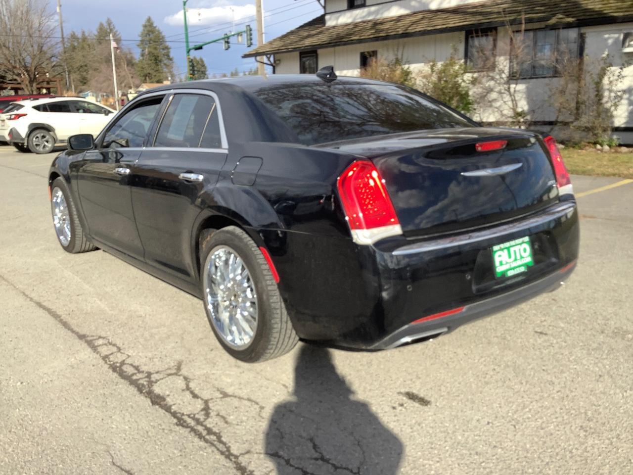 2017 Chrysler 300C RWD 4 DOOR SEDAN