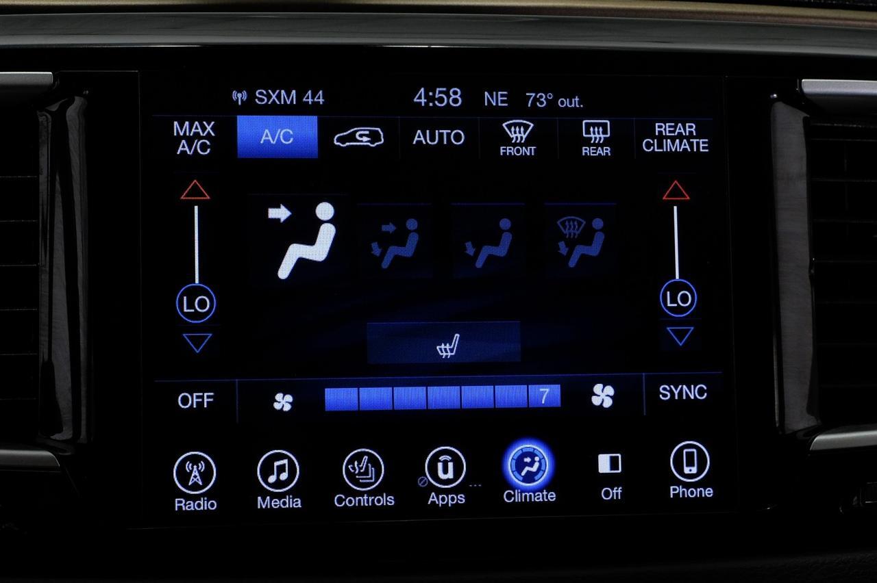 2017 Chrysler Pacifica HYBRID PREMIUM BLIND SPOT ASSIST TV ENTERTAINMENT LEATHER HEATED Carrollton TX