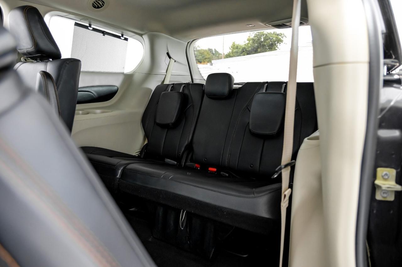 2017 Chrysler Pacifica HYBRID PREMIUM BLIND SPOT ASSIST TV ENTERTAINMENT LEATHER HEATED Carrollton TX