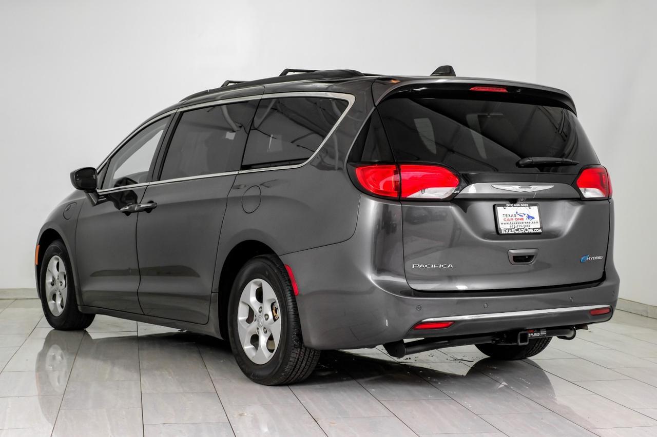2017 Chrysler Pacifica HYBRID PREMIUM BLIND SPOT ASSIST TV ENTERTAINMENT LEATHER HEATED Carrollton TX