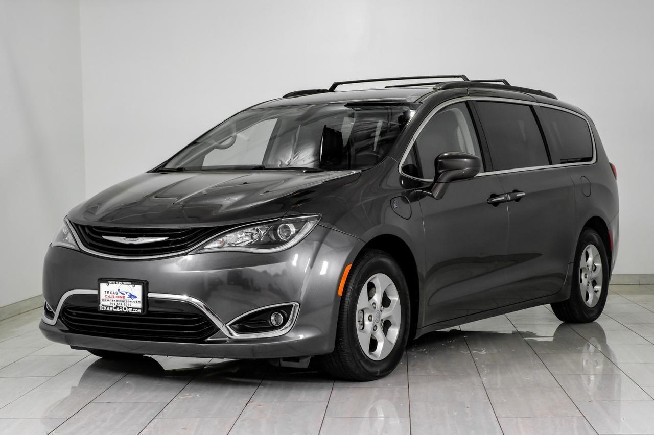 2017 Chrysler Pacifica HYBRID PREMIUM BLIND SPOT ASSIST TV ENTERTAINMENT LEATHER HEATED Carrollton TX