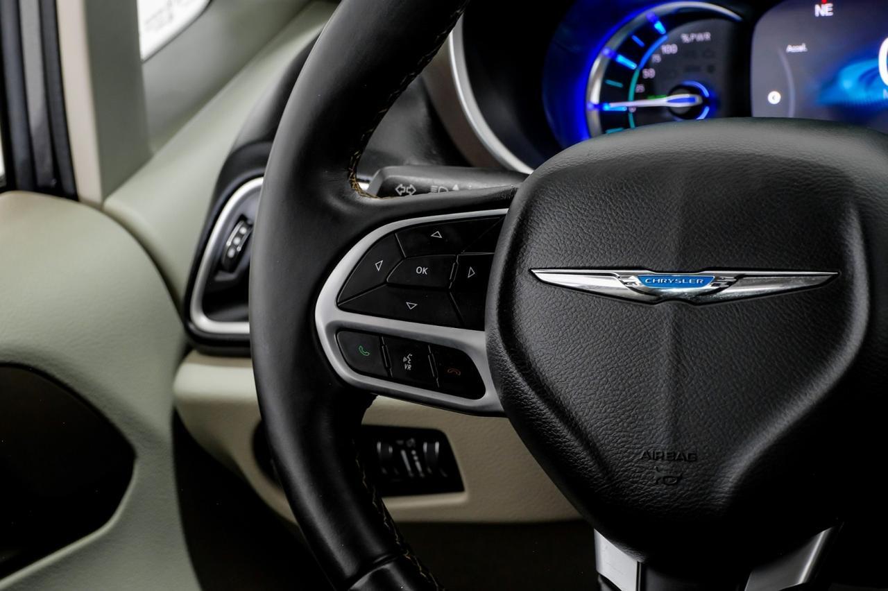 2017 Chrysler Pacifica HYBRID PREMIUM BLIND SPOT ASSIST TV ENTERTAINMENT LEATHER HEATED Carrollton TX