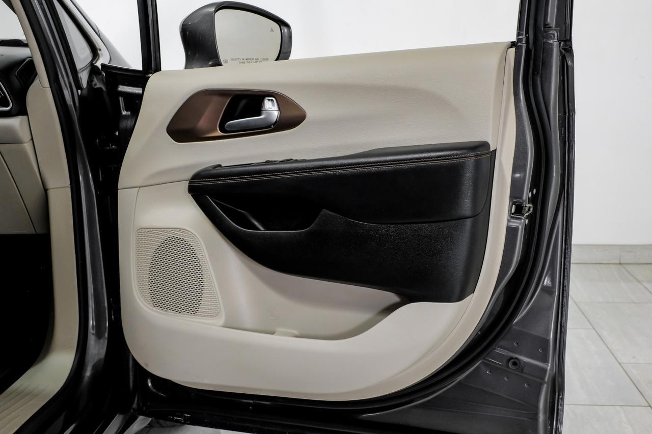 2017 Chrysler Pacifica HYBRID PREMIUM BLIND SPOT ASSIST TV ENTERTAINMENT LEATHER HEATED Carrollton TX