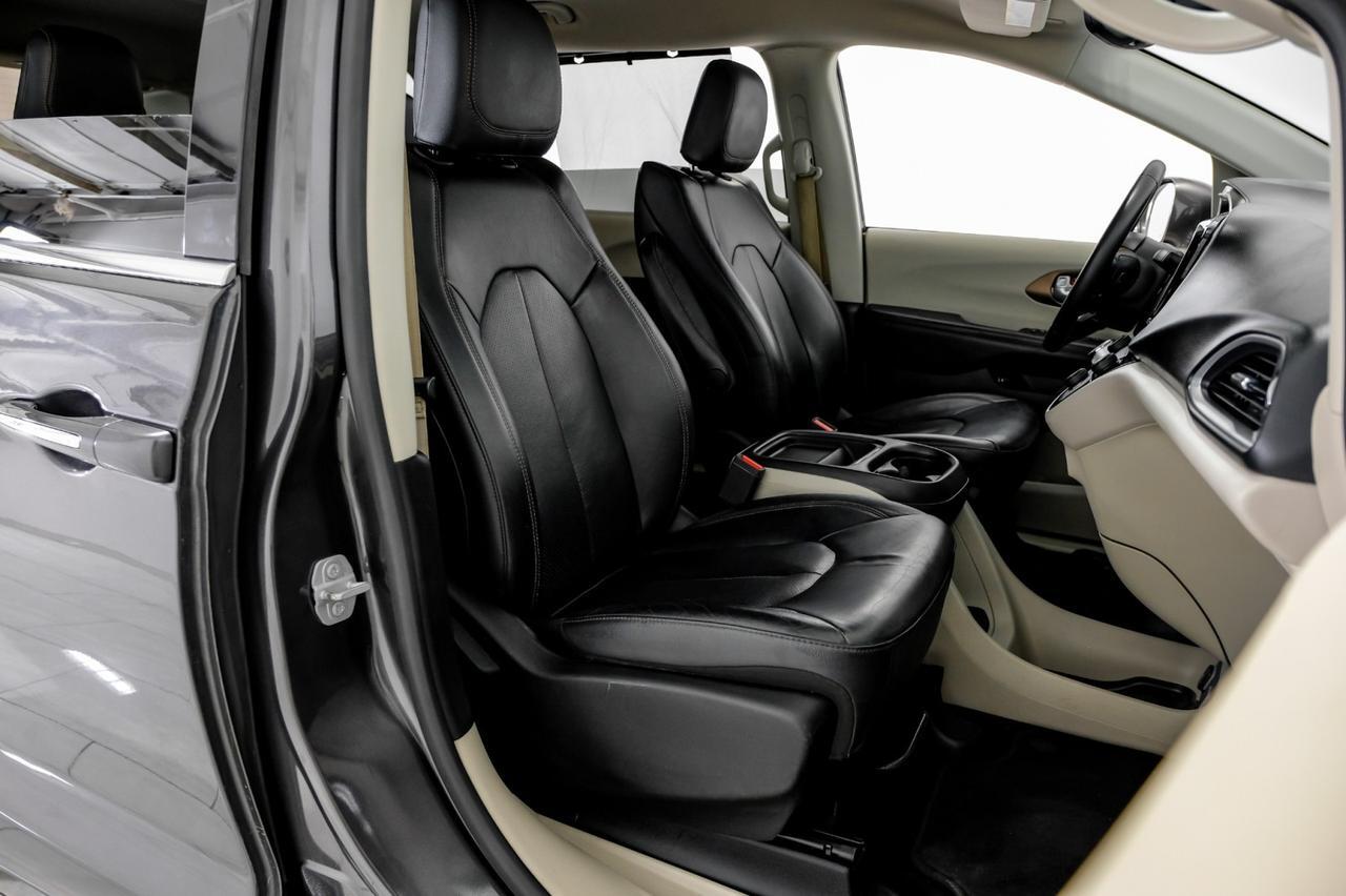 2017 Chrysler Pacifica HYBRID PREMIUM BLIND SPOT ASSIST TV ENTERTAINMENT LEATHER HEATED Carrollton TX