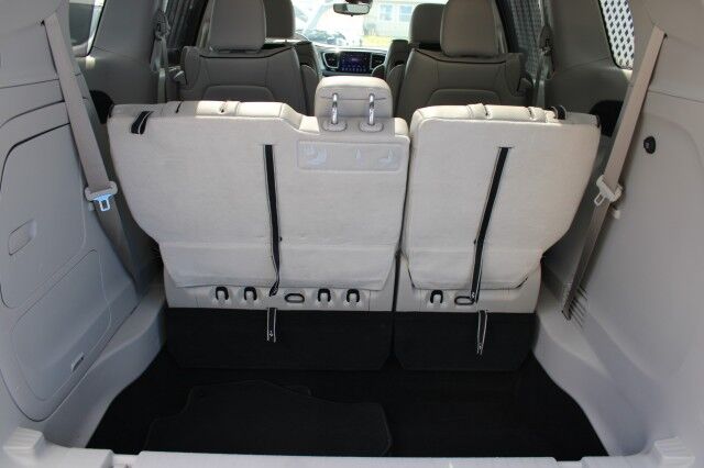 2017 Chrysler Pacifica Hybrid Platinum Melbourne FL