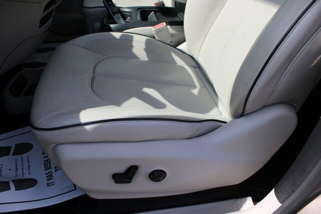 2017 Chrysler Pacifica Hybrid Platinum Melbourne FL