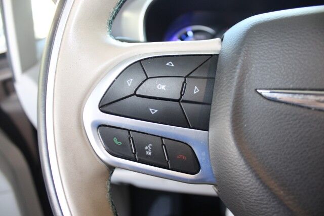 2017 Chrysler Pacifica Hybrid Platinum Melbourne FL