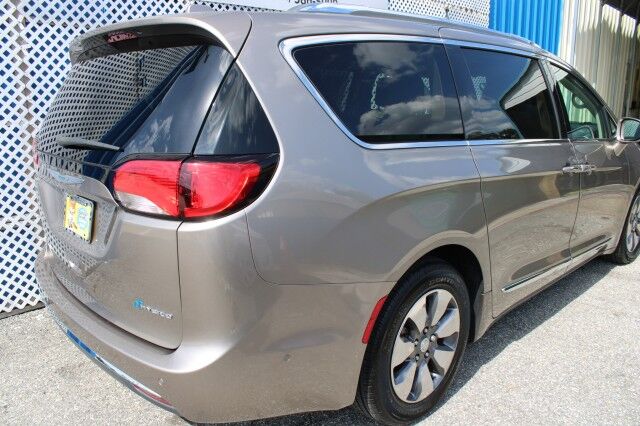 2017 Chrysler Pacifica Hybrid Platinum Melbourne FL
