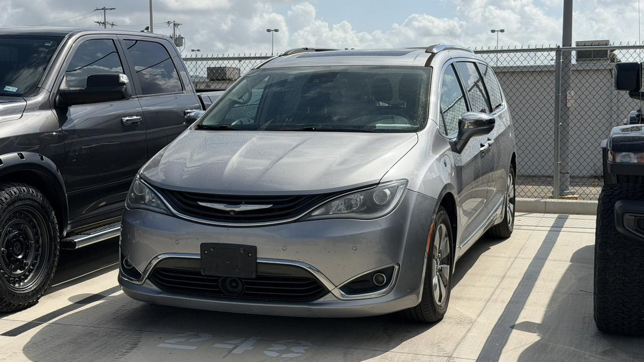 2017 Chrysler Pacifica Hybrid Platinum New Braunfels TX