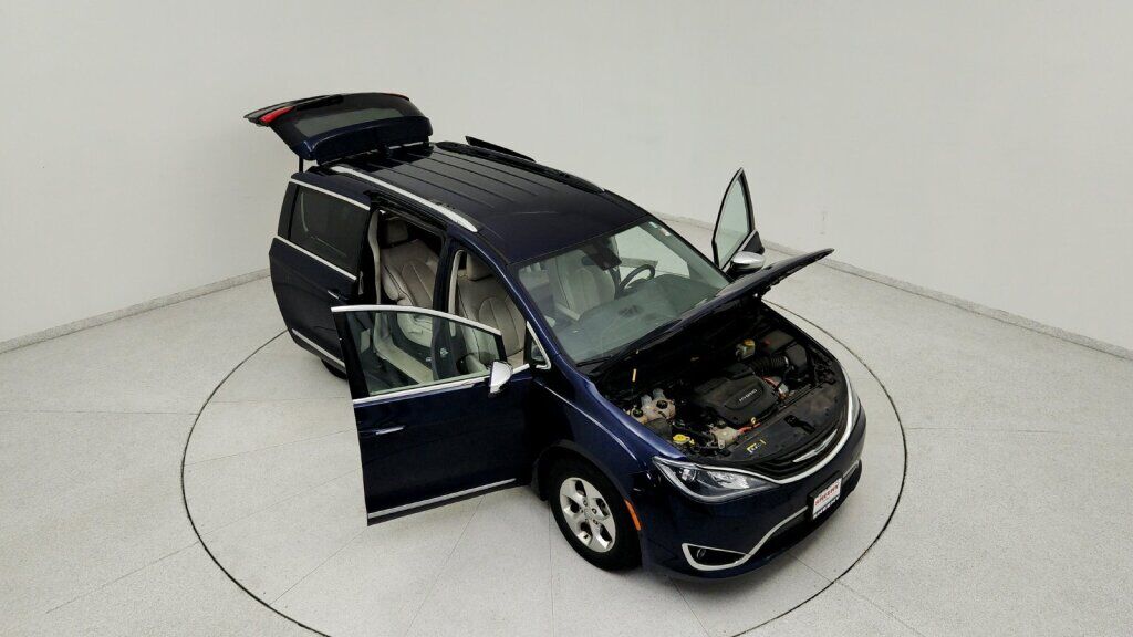 2017 Chrysler Pacifica Hybrid Platinum Laurel MD