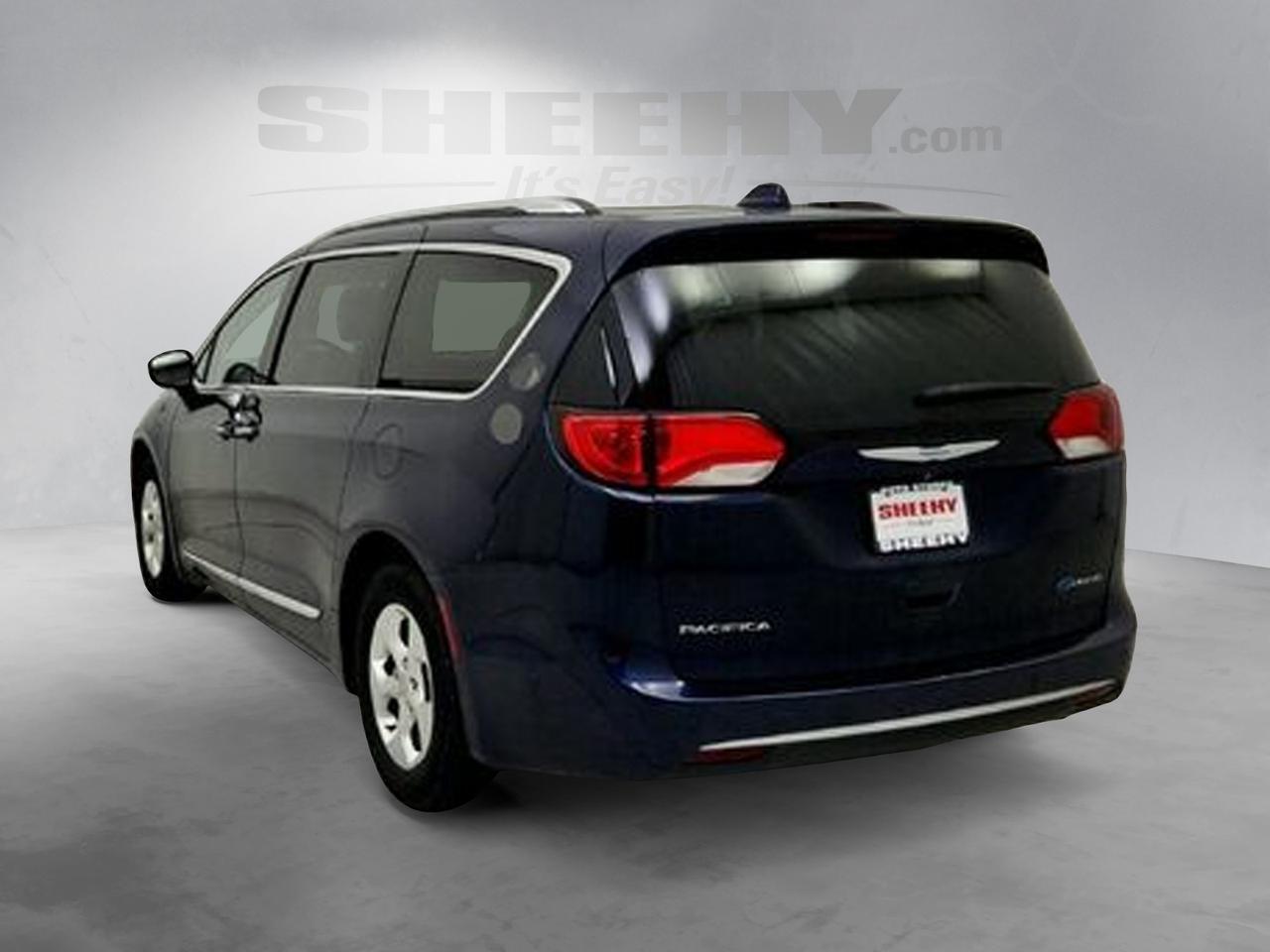 2017 Chrysler Pacifica Hybrid Platinum Laurel MD