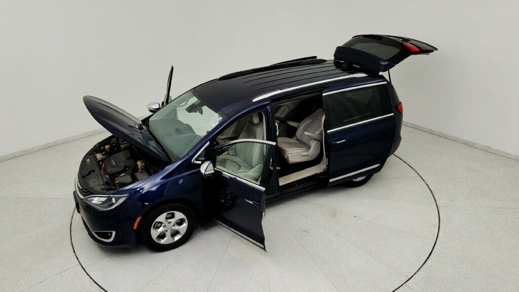 2017 Chrysler Pacifica Hybrid Platinum Laurel MD