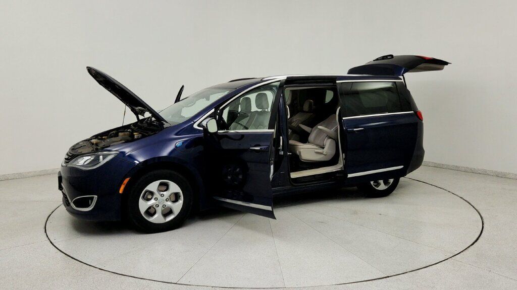 2017 Chrysler Pacifica Hybrid Platinum Laurel MD