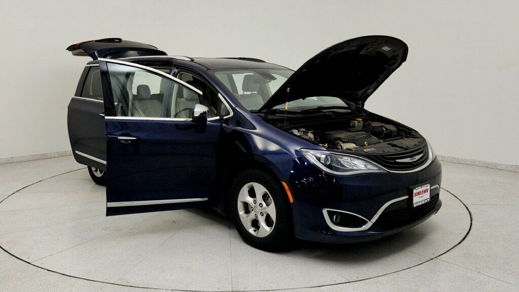 2017 Chrysler Pacifica Hybrid Platinum Laurel MD