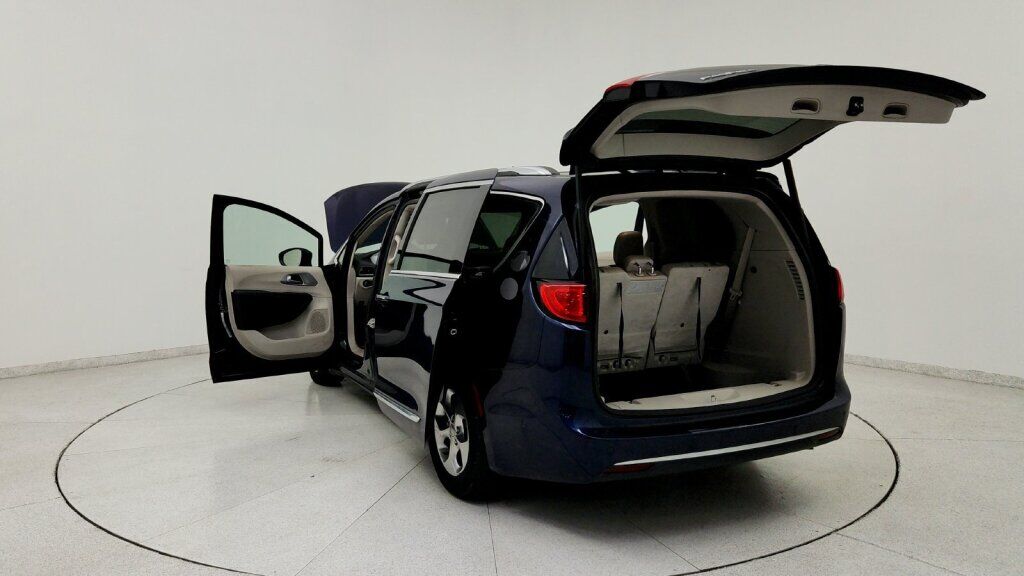 2017 Chrysler Pacifica Hybrid Platinum Laurel MD