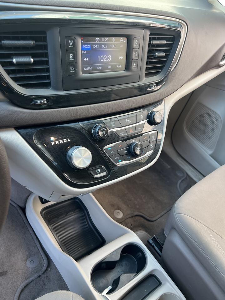 2017 Chrysler Pacifica LX Gresham OR